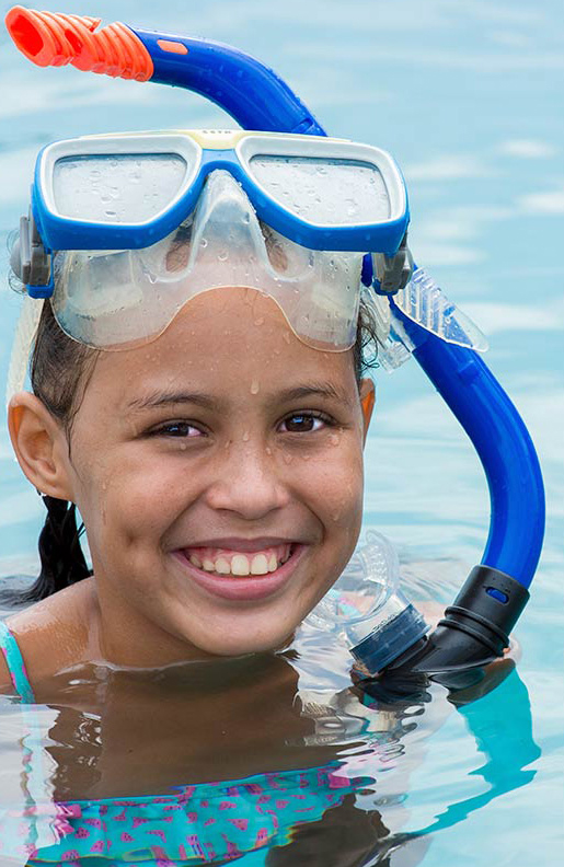 MOZ_SNORKELING_GIRL